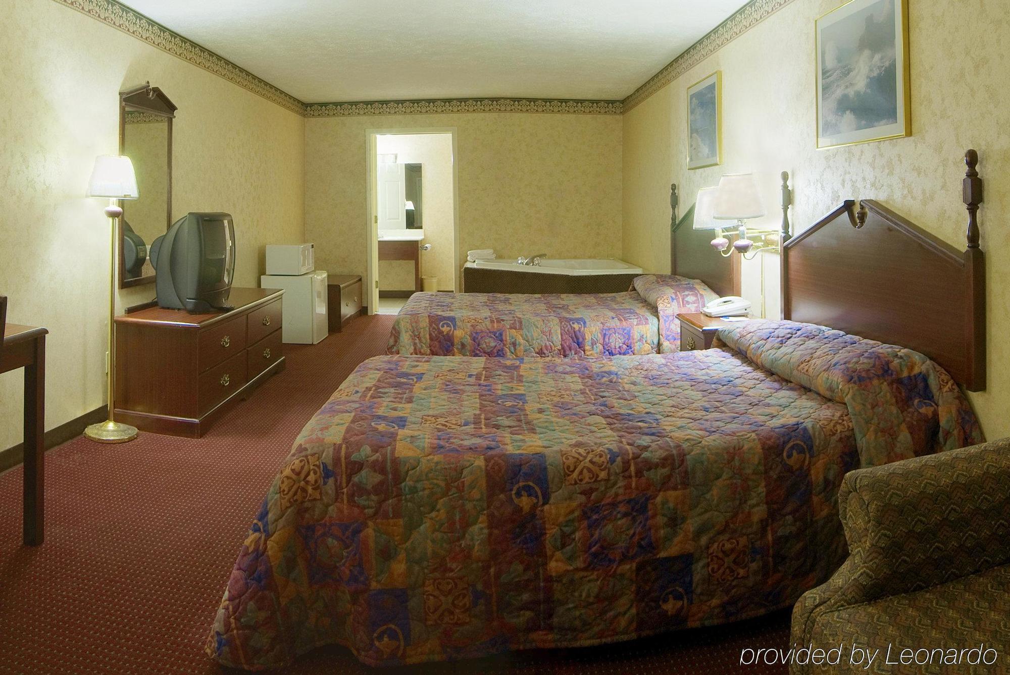 Americas Best Value Inn & Suites Mt. Pleasant Mount Pleasant Quarto foto