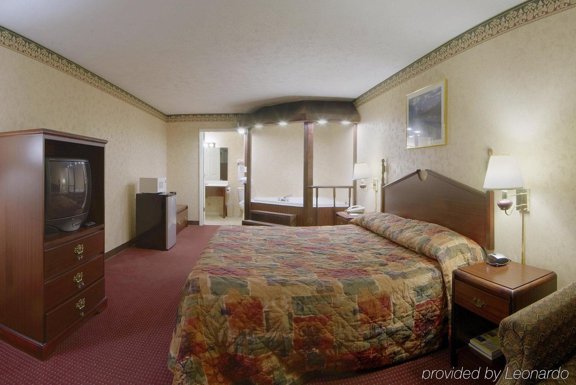 Americas Best Value Inn & Suites Mt. Pleasant Mount Pleasant Exterior foto